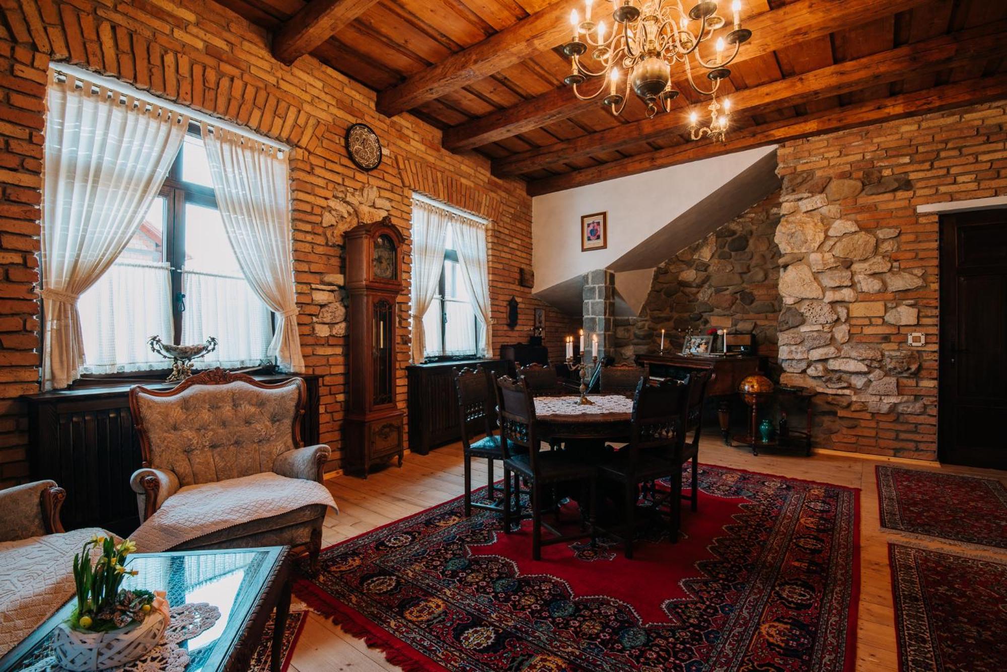 Molnos Kuria Pension Corund (Harghita) Exterior photo
